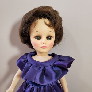 Vintage Effanbee Fashion Doll 11.5" Brunette Bubble Blue Eye Purple Dress 1976